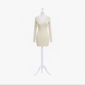 NWOT🏷️ Beuatiful Cream Ribbed Knit Tight Fit Dress